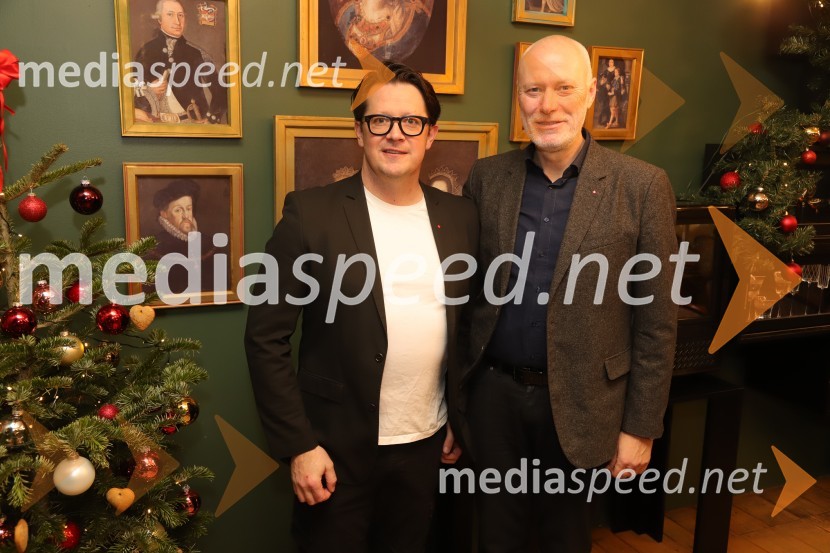  Boštjan Kljun, televizijski voditelj; dr. Milan Brglez, nekdanji predsednik Državnega zbora Republike Slovenije, kandidat na predsedniških volitvah 2022Je Evropska Unija pred razpadom?, okrogla miza