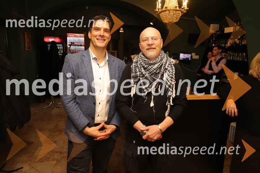  Damjan Cvetko;  Bartolo LampretJe Evropska Unija pred razpadom?, okrogla miza