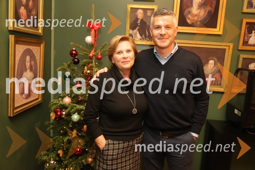  Jolanda Lašič, sindikalistka;  Matjaž Nemec, podpredsednik državnega zbora in politik Socialnih demokratov Je Evropska Unija pred razpadom?, okrogla miza