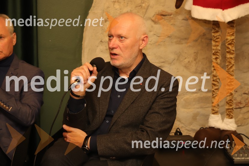 dr. Milan Brglez, nekdanji predsednik Državnega zbora Republike Slovenije, kandidat na predsedniških volitvah 2022Je Evropska Unija pred razpadom?, okrogla miza