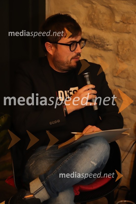  Matija Stepišnik, odgovorni urednik, Večer mediji d.o.oJe Evropska Unija pred razpadom?, okrogla miza