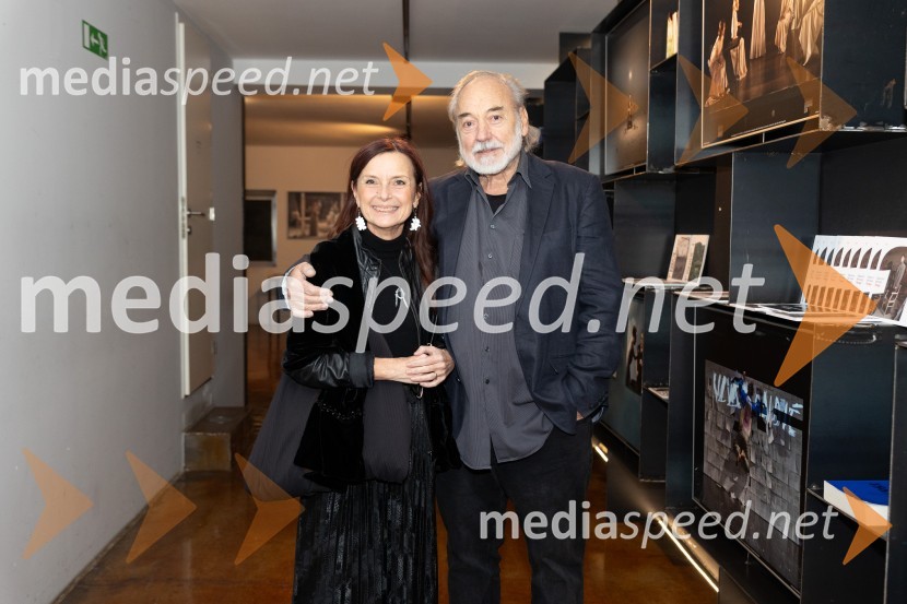  Darja Hlavka Godina, glasbena oblikovalka;  Karpo Godina, režiserTango premierno v Mali Drami