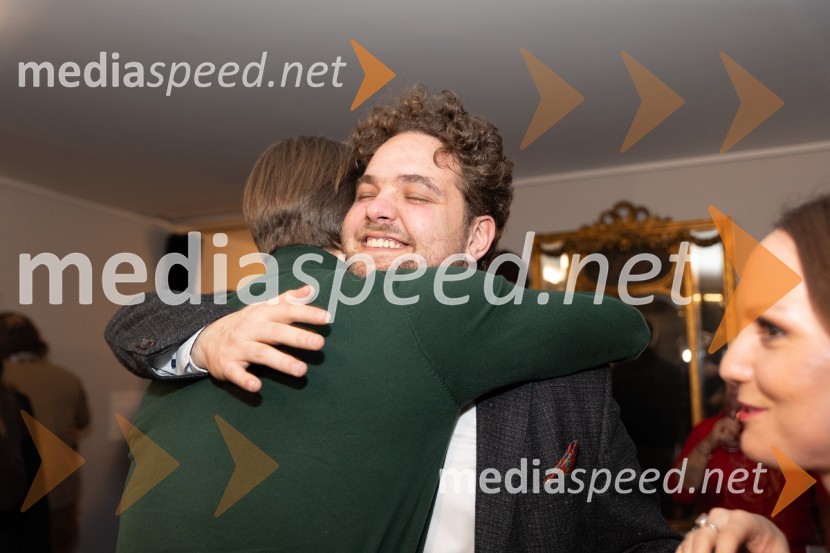  Luka Marcen, režiserTango premierno v Mali Drami