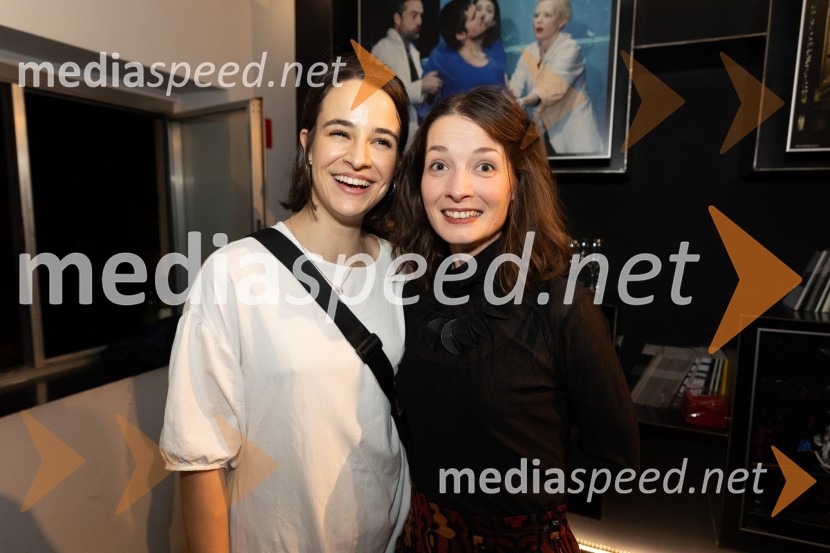  Gaja Filač, igralka;  Sara Slivnik, scenografinjaTango premierno v Mali Drami