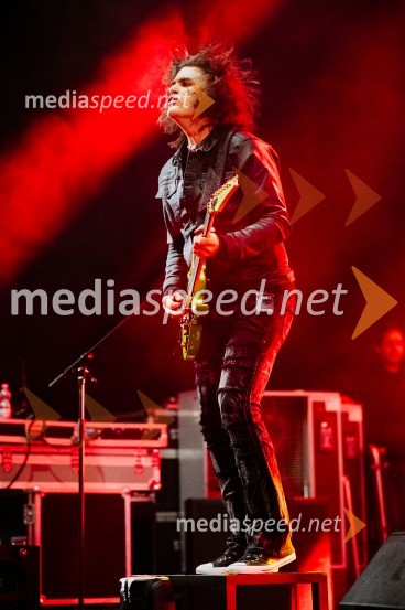  Bor Zuljan, kitarist, Šank rockŠank Rock in Joker Out na Kongresnem trgu