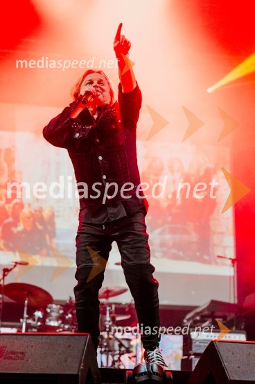  Matjaž Jelen, pevec, skupina Šank RockŠank Rock in Joker Out na Kongresnem trgu