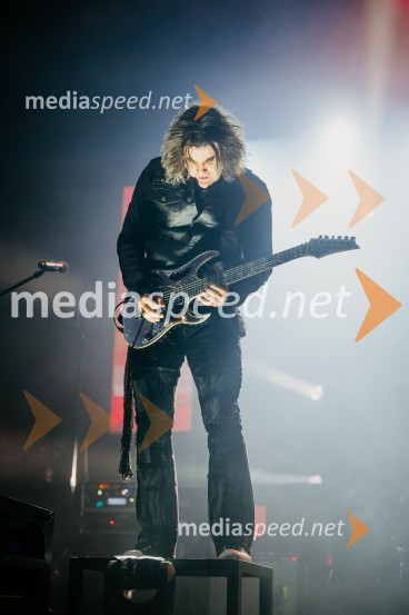  Bor Zuljan, kitarist, Šank rockŠank Rock in Joker Out na Kongresnem trgu