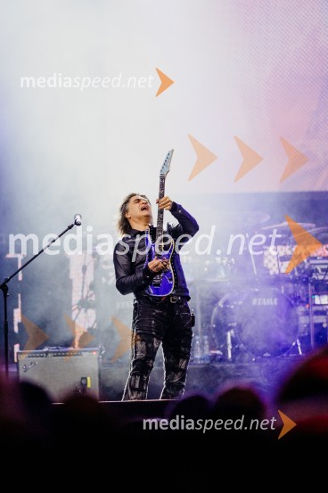  Bor Zuljan, kitarist, Šank rockŠank Rock in Joker Out na Kongresnem trgu