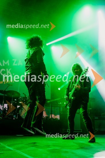  Bor Zuljan, kitarist, Šank rock;  Cveto Polak, basist, skupina Šank RockŠank Rock in Joker Out na Kongresnem trgu