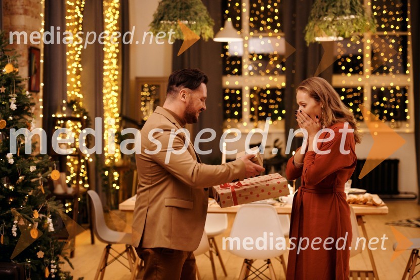 6 daril, ki jih lahko podarite vsaki dami