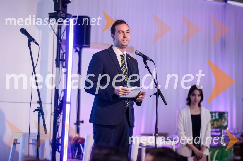  Rok Capl, v.d. direktor, Spirit SloveniaLetno srečanje prevzemnikov in naslednikov podjetij »Dobri temelji za globalno prihodnost«