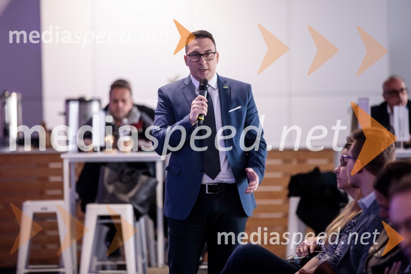  Rok Huber, Slovenski podjetniški skladLetno srečanje prevzemnikov in naslednikov podjetij »Dobri temelji za globalno prihodnost«