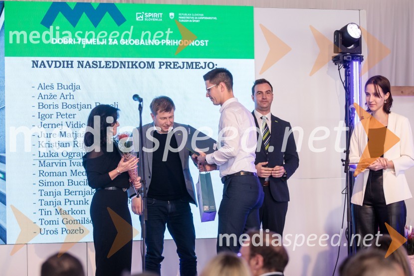 Letno srečanje prevzemnikov in naslednikov podjetij »Dobri temelji za globalno prihodnost«