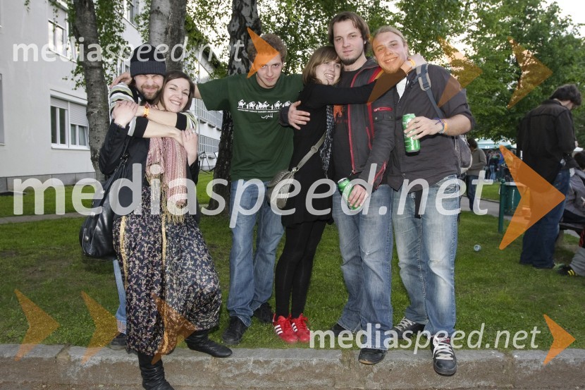 Skupina MC LarenOtvoritev Majskih iger 2009
