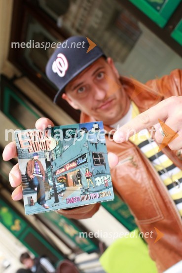 6 Pack Čukur, raper6 Pack Čukur, raper