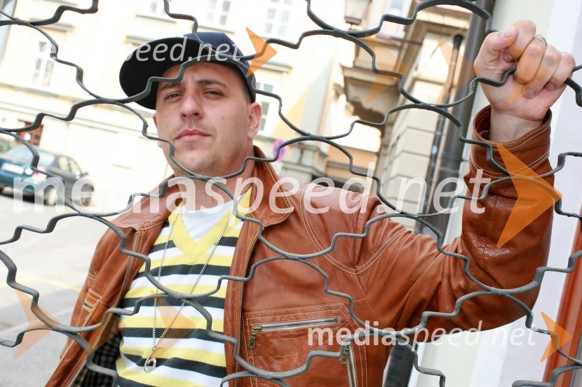 6 Pack Čukur, raper6 Pack Čukur, raper