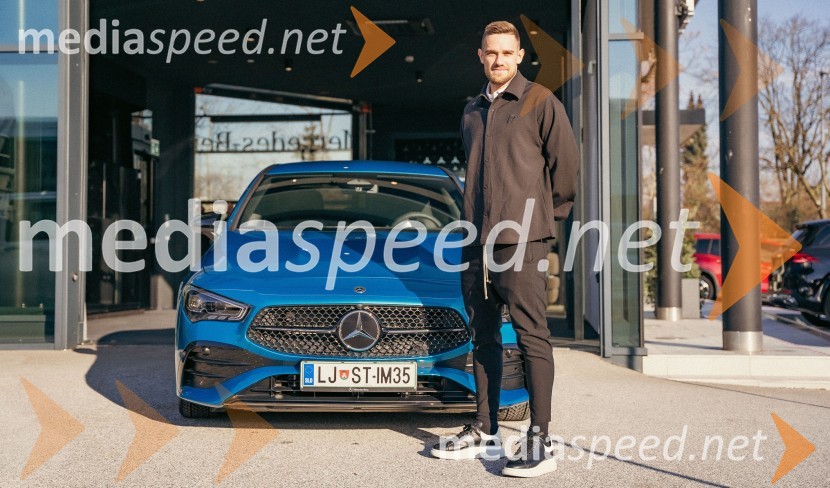  Timi Max Elšnik, nogometaš, NK OlimpijaTimi Max Elšnik je ambasador znamke Mercedes-Benz v Sloveniji