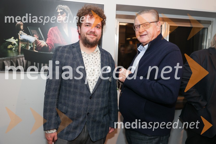  Luka Marcen, režiser;  Dušan Mlakar, režiserAlica: nekaj solilogov o neznosnosti časa, premiera v SNG Drama Ljubljana