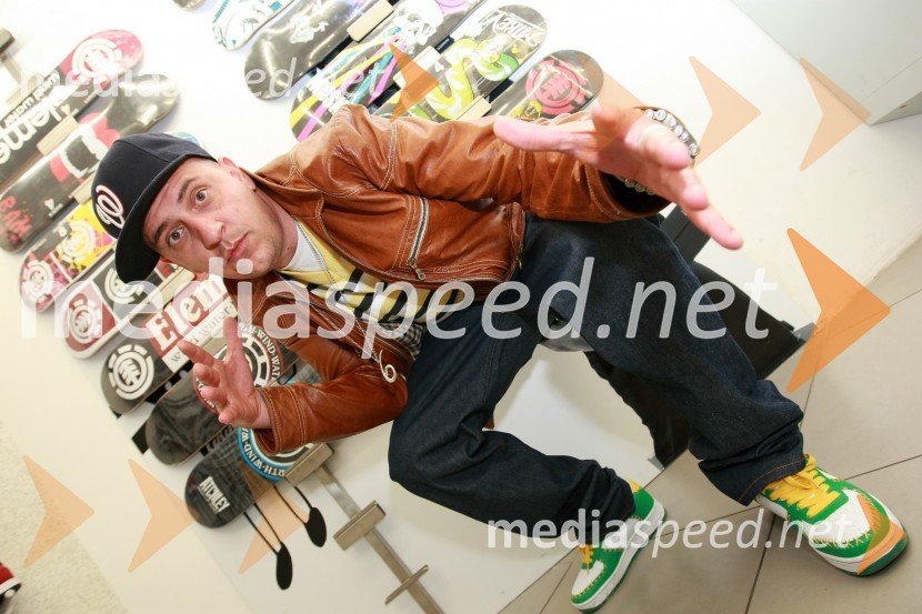 6 Pack Čukur, raper6 Pack Čukur, raper