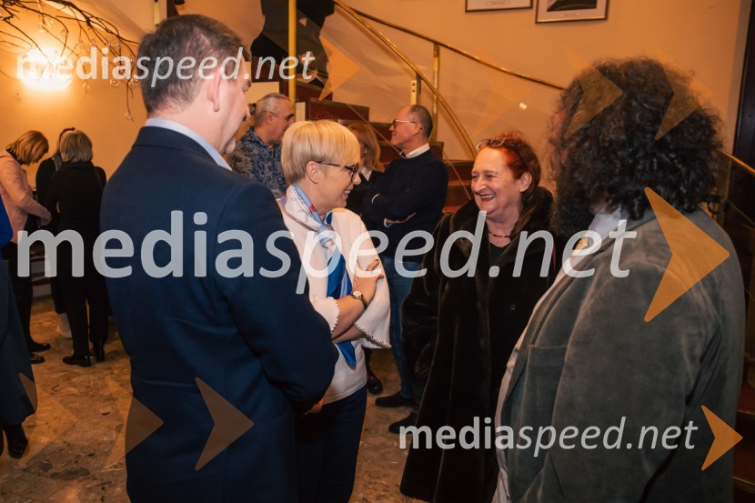 dr. Aleš Musar, lastnik Ruske dače; dr. Nataša Pirc Musar, predsednica Republike Slovenije;  Marinka Poštrak, dramaturginja, Prešernovo gledališče Kranj;   Jure Novak, režiser, direktor, Prešernovo gledališče KranjHarun in morje zgodb, premiera, Prešernovo gledališče Kranj