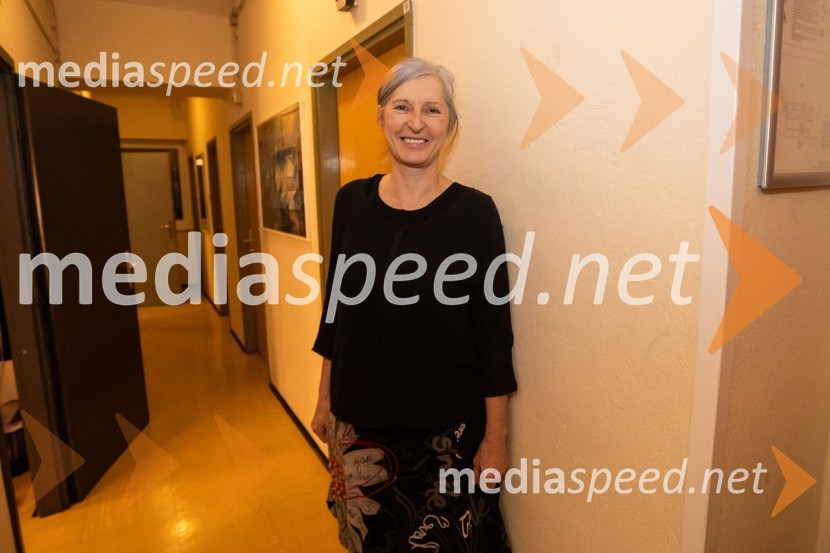  Bojana Fornazarič, garderoberka PGKHarun in morje zgodb, premiera, Prešernovo gledališče Kranj