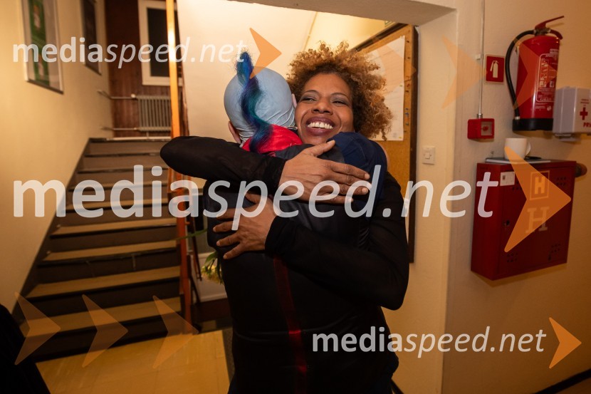  Aljoša Ternovšek, igralec;  Maša Kagao Knez, koreografinja, plesalkaHarun in morje zgodb, premiera, Prešernovo gledališče Kranj