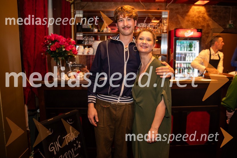  Filip Žunić, igralec;  Vesna Pernarčič, igralkaHarun in morje zgodb, premiera, Prešernovo gledališče Kranj