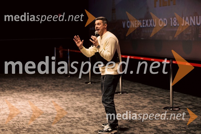  Klemen Bučan, radijski voditelj, stand-up komik, DJMiraculous Pikapolona & Črni maček: Film, premiera v Cineplexx Ljubljana