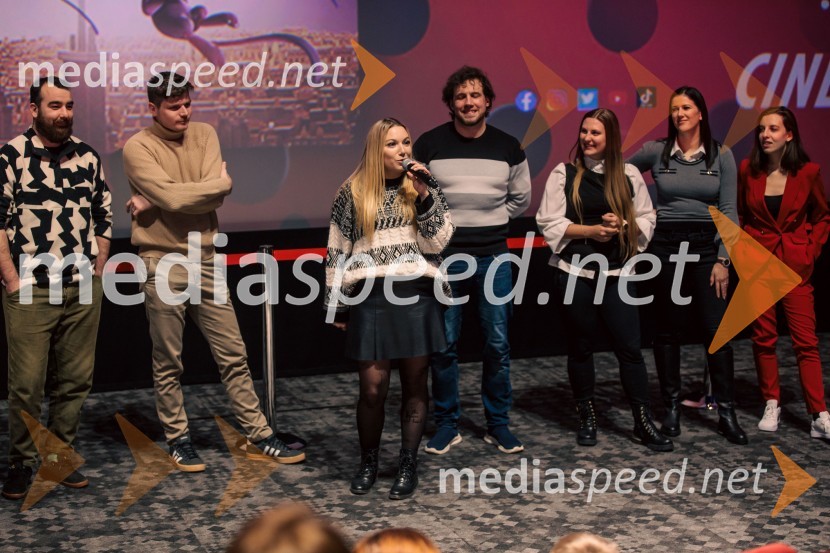  ... ;  Uroš Steklasa, glasbenik;  Tjaša Hrovat Steklasa, pevka;  Žiga Bunič, igralec;  Tadeja Vaupotič, voditeljica;  Ana Mandič Kalan;  Tina Resman, igralkaMiraculous Pikapolona & Črni maček: Film, premiera v Cineplexx Ljubljana