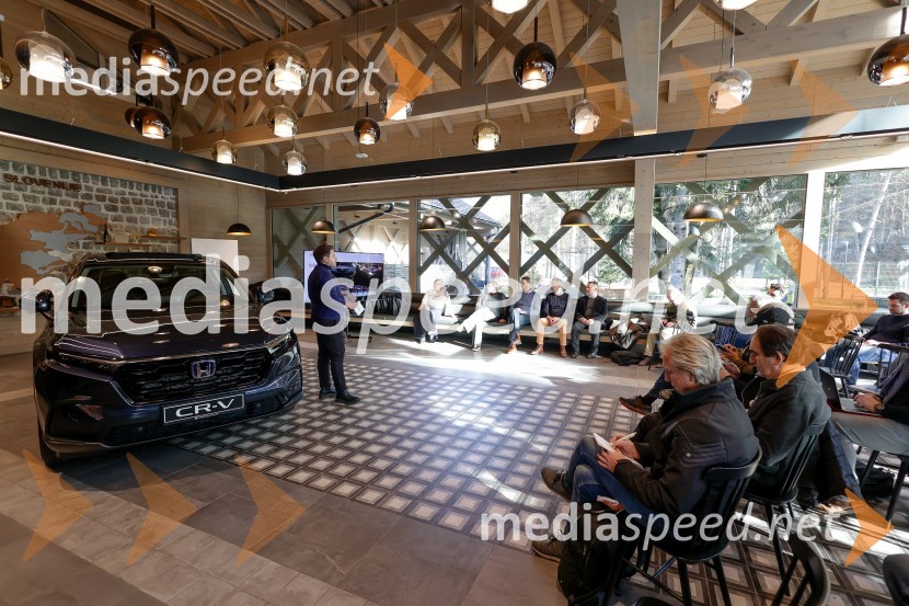  Nejc Luznar, AC-Mobil d.o.o.Nova Honda CR-V e:HEV