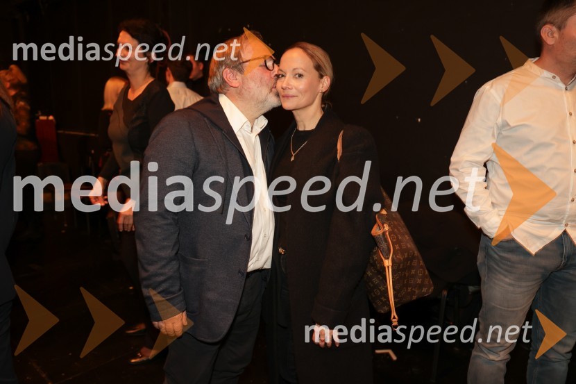  Bojan Emeršič, igralec;  Viktorija Bencik Emeršič, igralkaSkopuh, premiera v SNG Drama Ljubljana