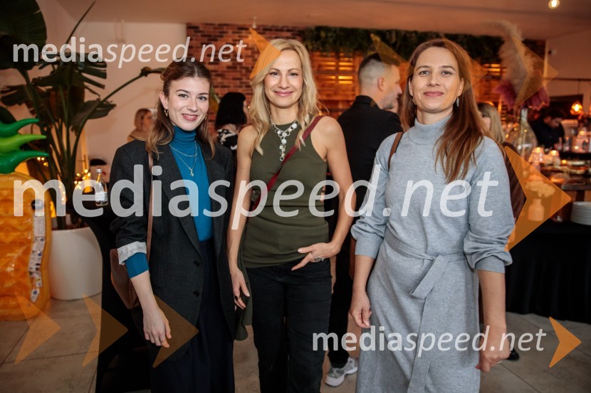  Mila Peršin, igralka;  Aleksandra  Balmazović, igralka;  Tanja Potočnik, igralkaPrihaja nova slovenska serija SKRITO V RAJU