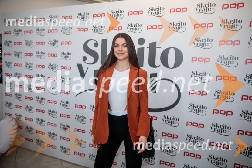  Vesna Ponorac, igralka, moderatorkaPrihaja nova slovenska serija SKRITO V RAJU