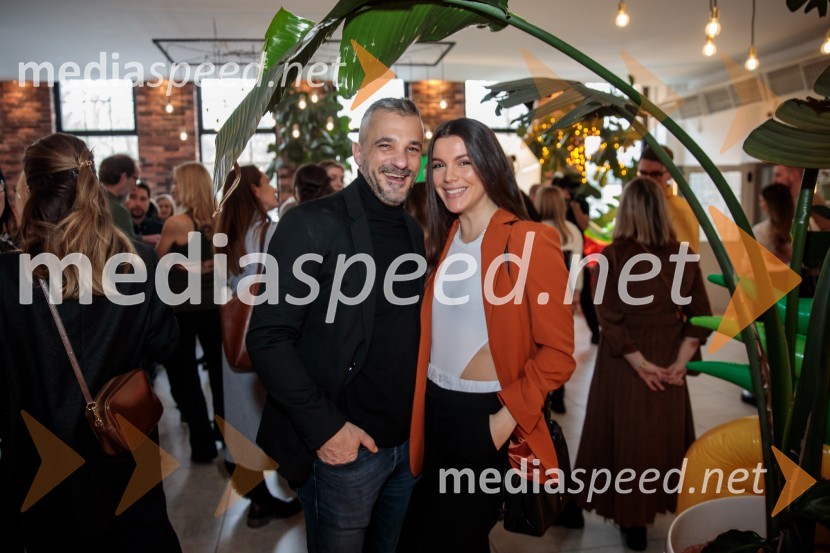  Blaž Vrhovec, nogometaš, NK Maribor;  Vesna Ponorac, igralka, moderatorkaPrihaja nova slovenska serija SKRITO V RAJU