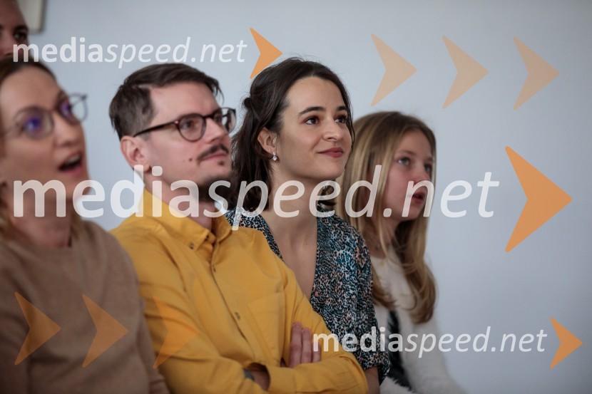  Nikolaj Vodošek, režiser;  Gaja Filač, igralkaPrihaja nova slovenska serija SKRITO V RAJU