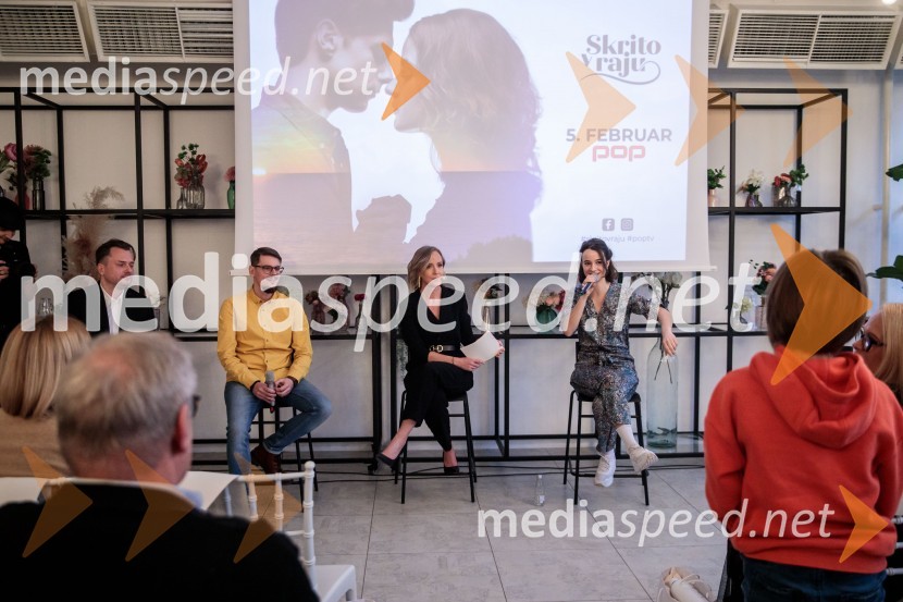  Dejan Krupić, igralec;  Nikolaj Vodošek, režiser;  Ota Širca Roš, voditeljica;  Gaja Filač, igralkaPrihaja nova slovenska serija SKRITO V RAJU