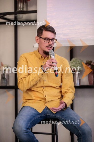  Nikolaj Vodošek, režiserPrihaja nova slovenska serija SKRITO V RAJU