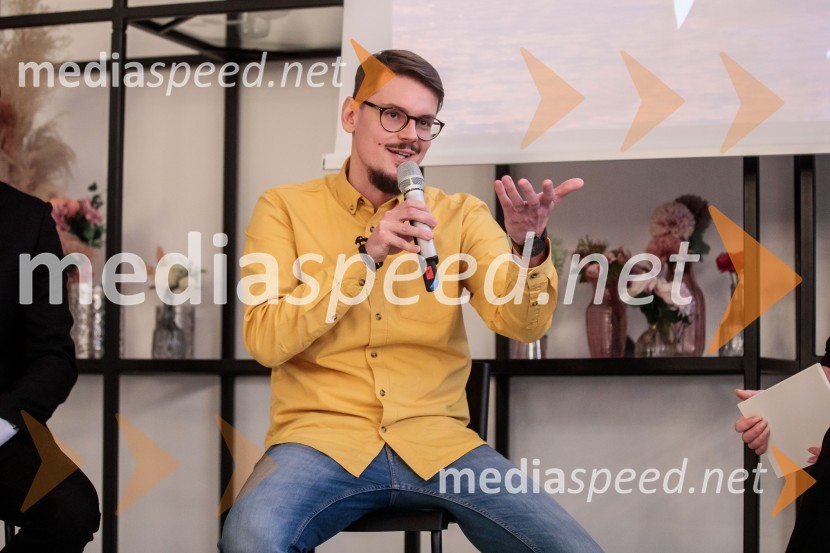  Nikolaj Vodošek, režiserPrihaja nova slovenska serija SKRITO V RAJU