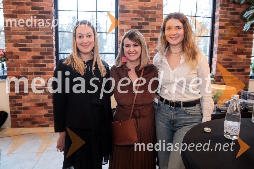  ... ;  Petra Strašek, Pro Plus d.o.o.;  ... Prihaja nova slovenska serija SKRITO V RAJU