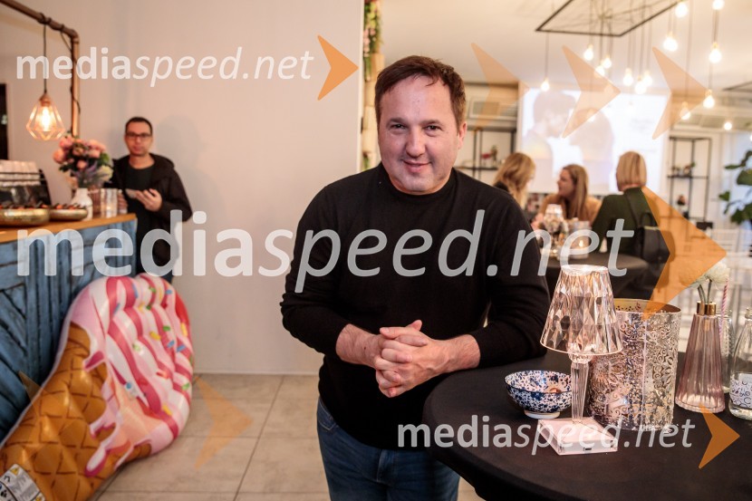  Alesh Maatko, novinarPrihaja nova slovenska serija SKRITO V RAJU