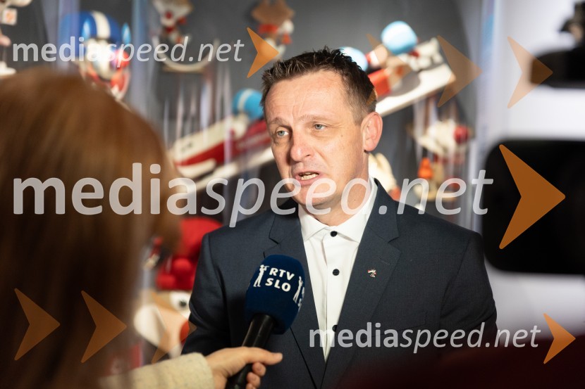  Tomaž Alauf, Muzej novejše zgodovine SlovenijeSrebrne igre 1984, 40. obletnica olimpijskih iger v Sarajevu