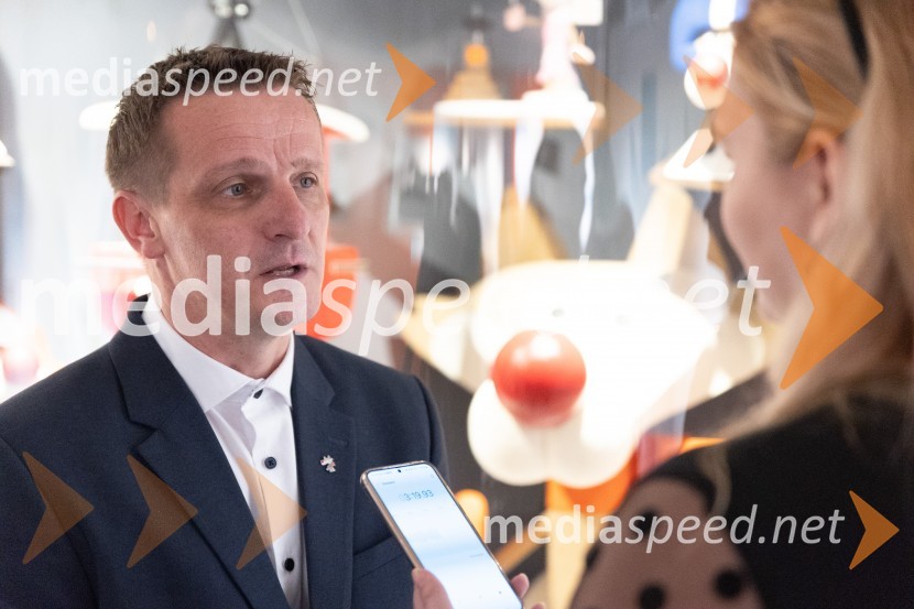  Tomaž Alauf, Muzej novejše zgodovine SlovenijeSrebrne igre 1984, 40. obletnica olimpijskih iger v Sarajevu