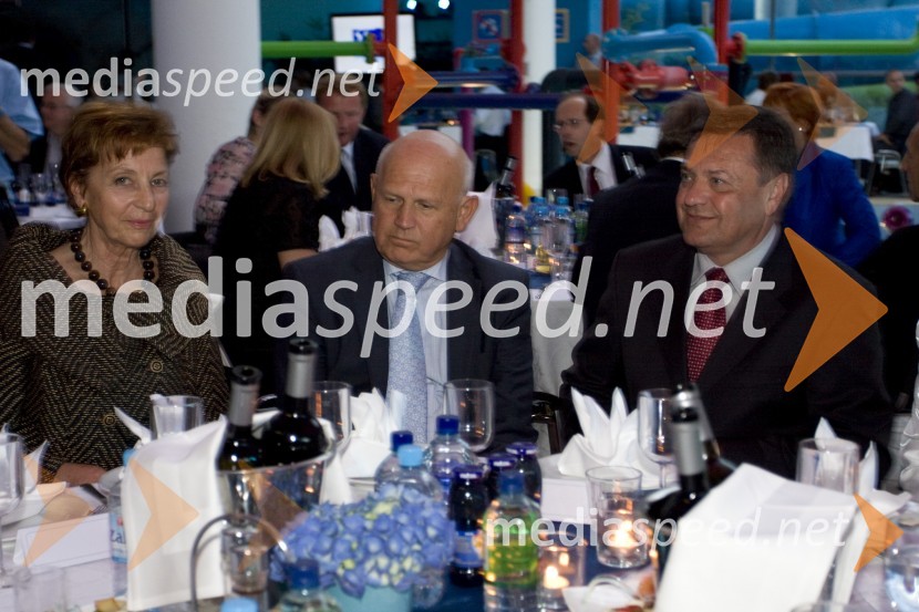 Prof. dr. Andreja Kocijančič, rektorica Univerze v Ljubljani, Janez Kocijančič, predsednik Olimpijskega komiteja Slovenije in Zoran Jankovič, župan Ljubljane55 let BTC v Ljubljani