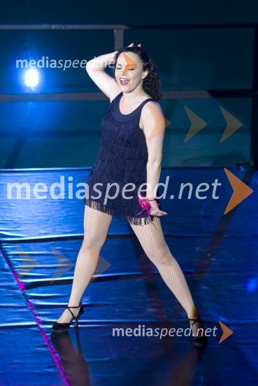 Katja Šantl, igralka v muzikalu Prava dekleta55 let BTC v Ljubljani