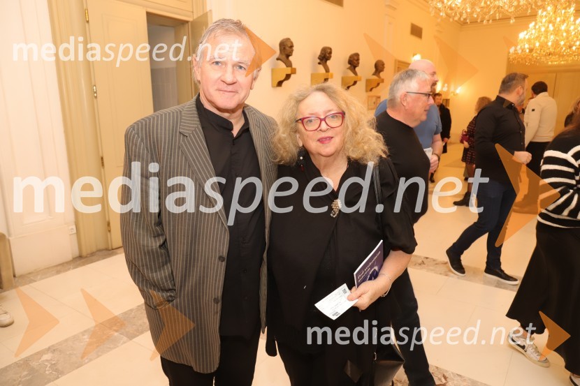  Bojan Sedmak, profesor slovenščine, pesnik;  Alenka Cilenšek, igralkaPod svobodnim soncem, premiera v SNG Maribor