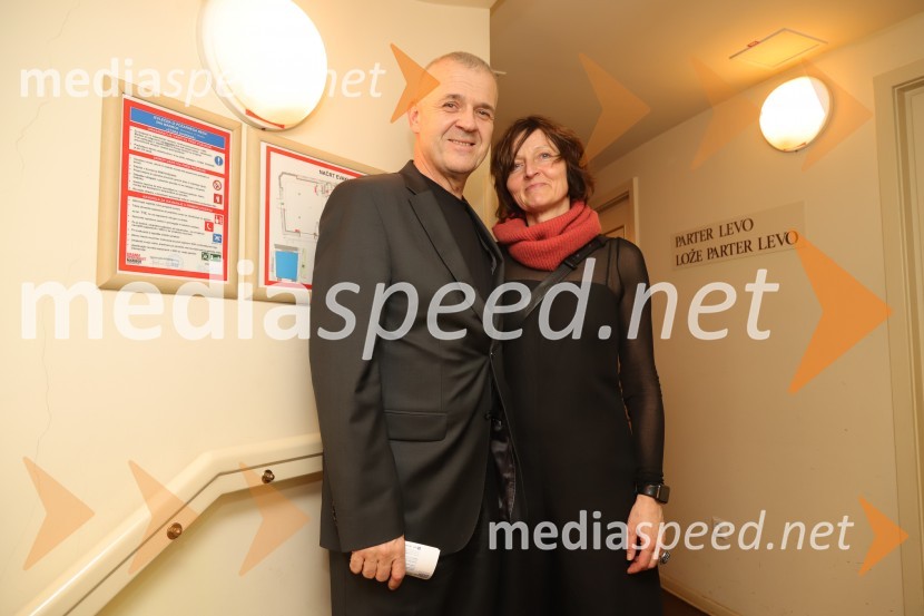  Uroš Skuhala, direktor Območne enote Maribor Zavarovalnice Triglav;  Barbara SkuhalaPod svobodnim soncem, premiera v SNG Maribor