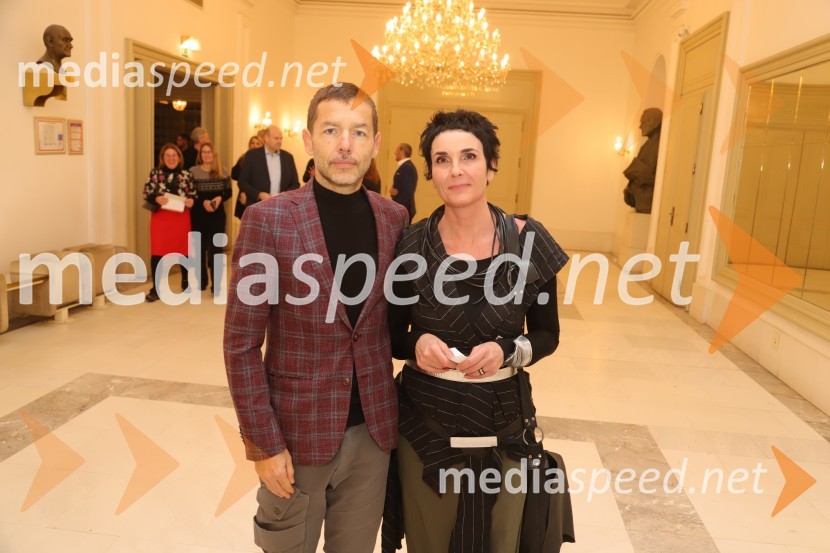  Aleš Novak, umetniški direktor Festival Borštnikovo srečanje;  Tajka  Šnuderl NovakPod svobodnim soncem, premiera v SNG Maribor