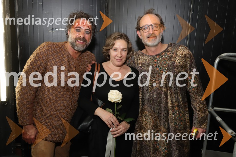  Gorazd Žilavec, igralec;  Maša Žilavec, igralka;  Blaž Valič, igralecPod svobodnim soncem, premiera v SNG Maribor