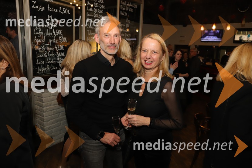  Igor  Leskovar, Mestna občina Maribor;  Jasmina Leskovar, SNG MariborPod svobodnim soncem, premiera v SNG Maribor