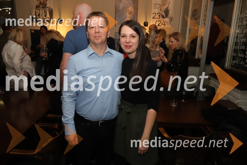  Matjaž Partlič, SNG Maribor;  Zala Koren, SNG Maribor Drama, urednica socialnih omrežijPod svobodnim soncem, premiera v SNG Maribor